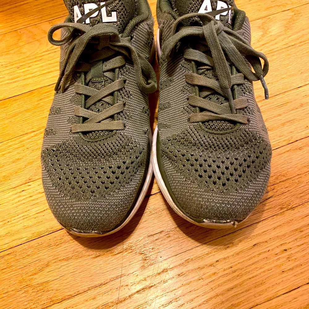 APL tech loom sneaker